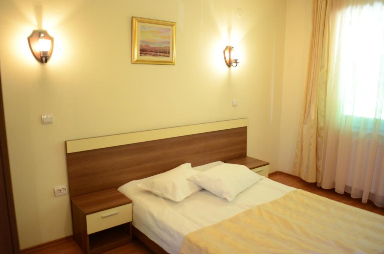 Pensiunea Valea Ursului Bascov Exterior foto