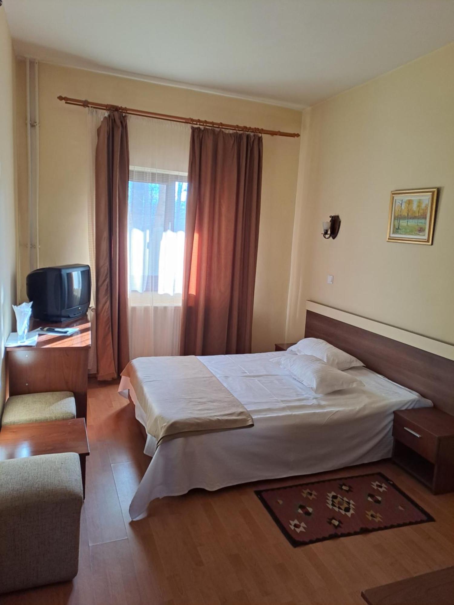 Pensiunea Valea Ursului Bascov Exterior foto