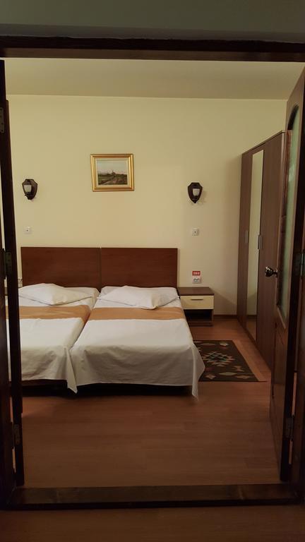 Pensiunea Valea Ursului Bascov Exterior foto