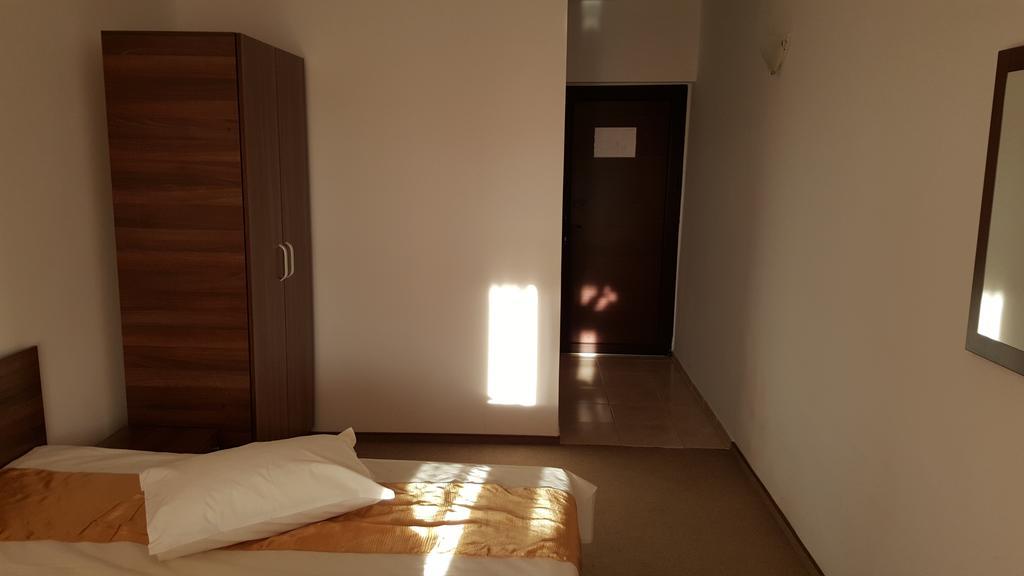 Pensiunea Valea Ursului Bascov Exterior foto